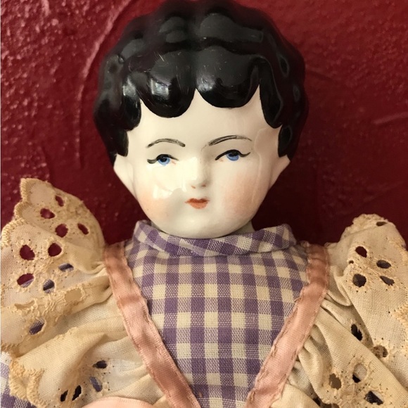 PORCELAIN CHINA AND CLOTH DOLL PURPLE DRESS - Picture 2 of 6